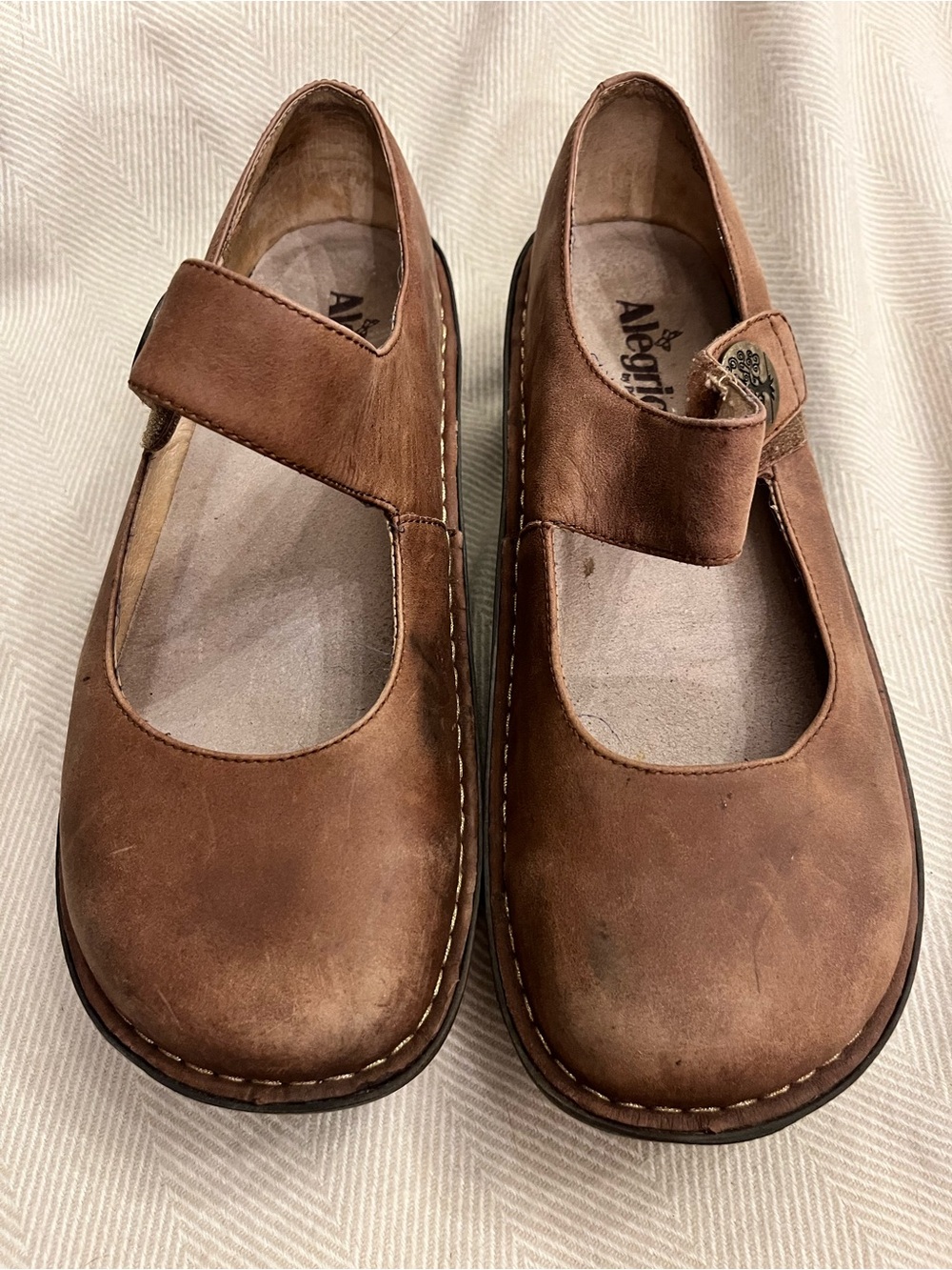 Alegria Paloma PAL-682 Women’s Brown Leather Mary Jane Comfort Flat 11 M